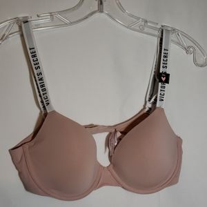 NWT VICTORIA SECRET BRA